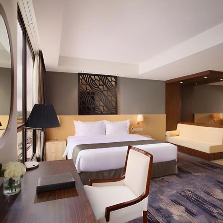 Hotel Grandhika Pemuda Семаранг Экстерьер фото