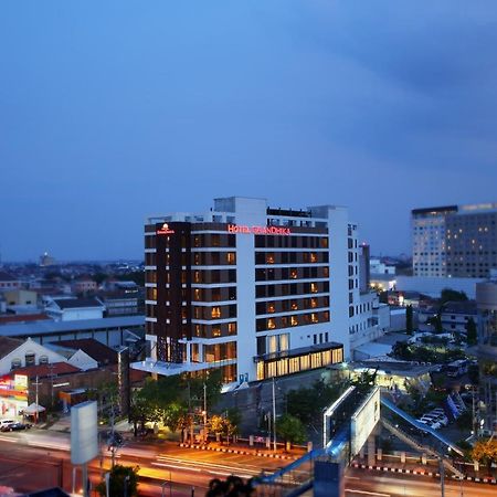 Hotel Grandhika Pemuda Семаранг Экстерьер фото