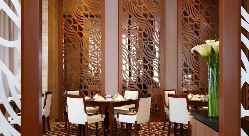 Hotel Grandhika Pemuda Семаранг Экстерьер фото