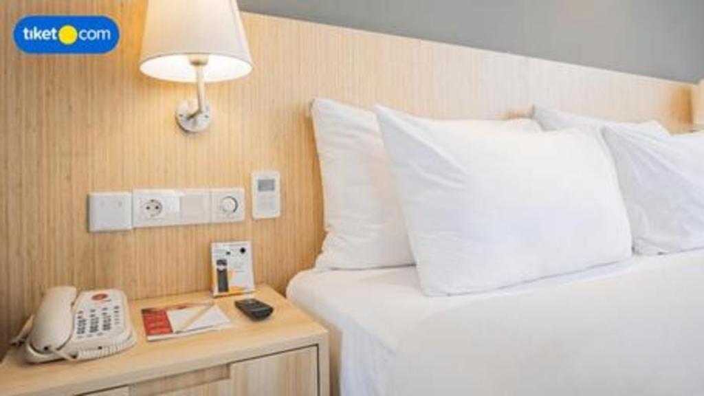 Hotel Grandhika Pemuda Семаранг Экстерьер фото