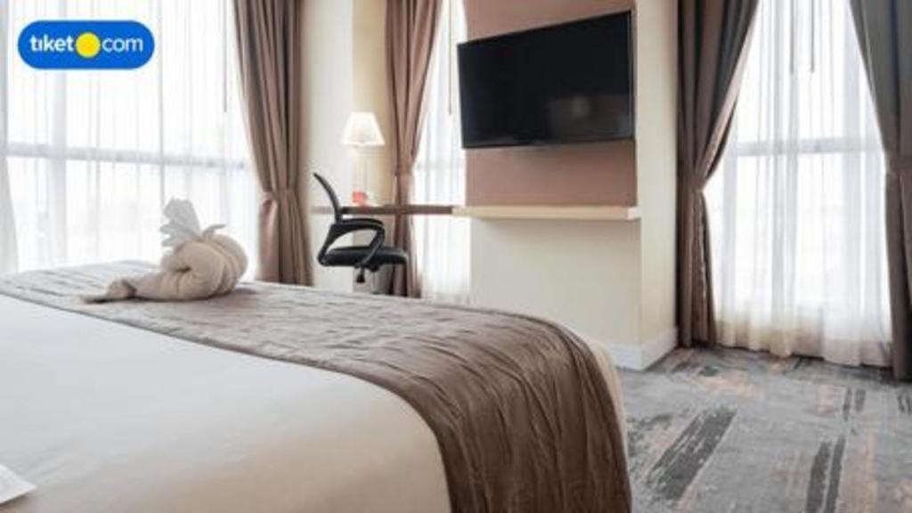 Hotel Grandhika Pemuda Семаранг Экстерьер фото