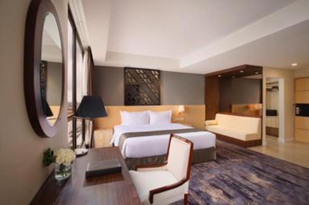 Hotel Grandhika Pemuda Семаранг Экстерьер фото