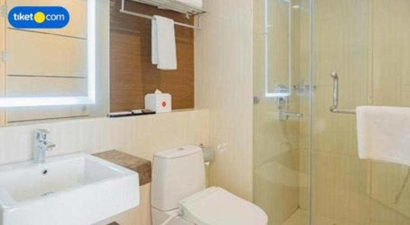 Hotel Grandhika Pemuda Семаранг Экстерьер фото