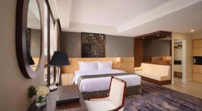 Hotel Grandhika Pemuda Семаранг Экстерьер фото